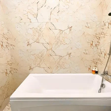 Address 22 - Palace Of Parliament Area *